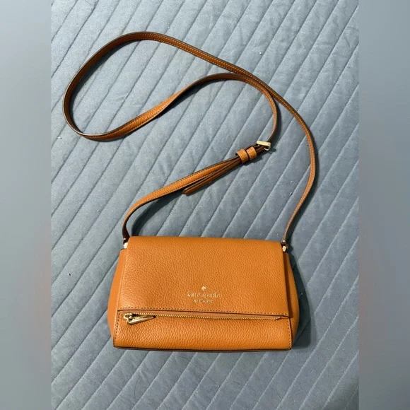 Kate Spade Leila mini Crossbody - Picture 2 of 4